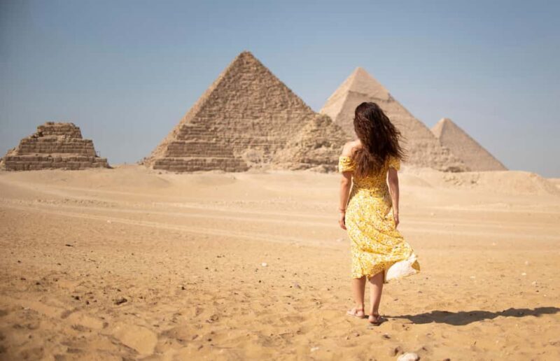 From Cairo: Half-Day Tour to Pyramids of Giza and the Sphinx - Visiting the Pyramids of Giza