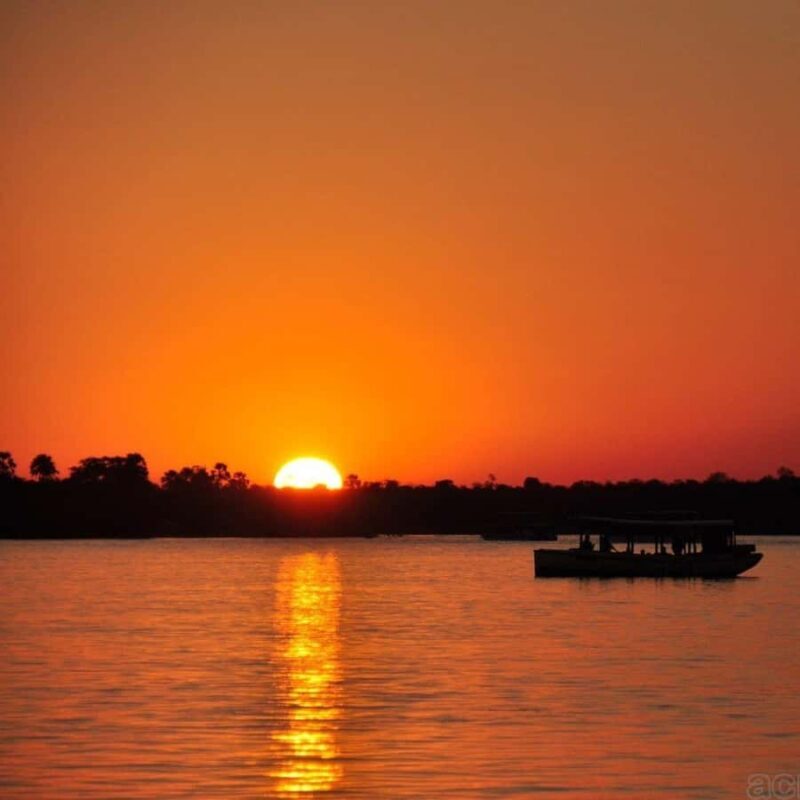 From Cape Town: Victoria Falls Highlights 2-Day Tour - Who Will Love This Tour?