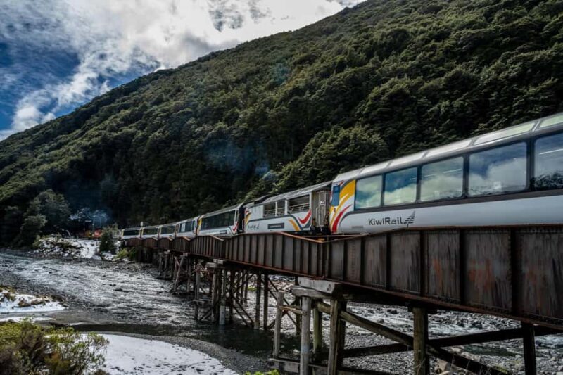 From Christchurch: Arthur's Pass with TranzAlpine & Lunch - Key Points