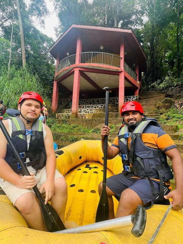 From Colombo/Negombo: Kitulgala Rafting, Ambuluwawa, Kandy - An In-Depth Look at the Tour Experience