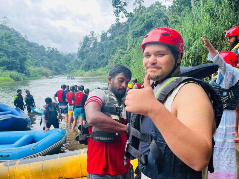 From Colombo/Negombo: Kitulgala Rafting, Ambuluwawa, Kandy - Authenticity and Value