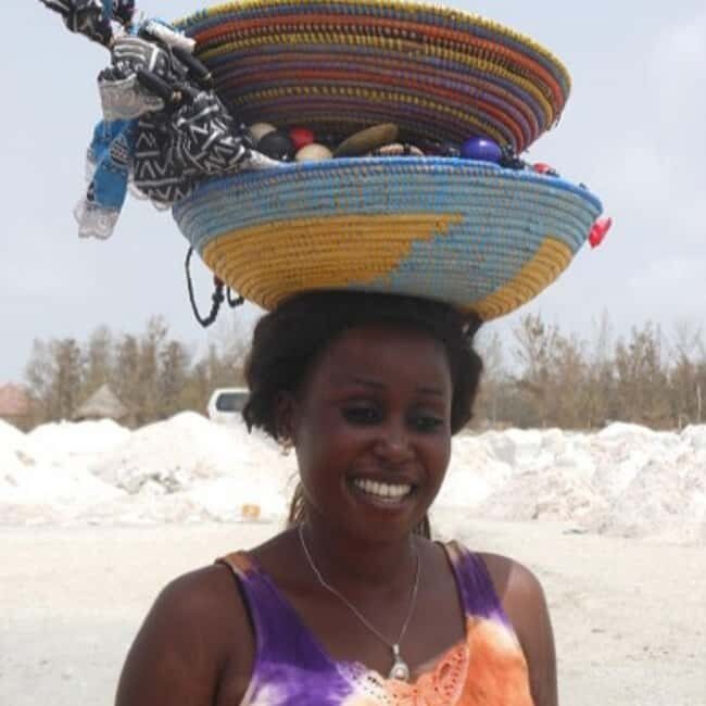 From Dakar: Pink Lake and Jeep Tour with Hotel Pickup - FAQs