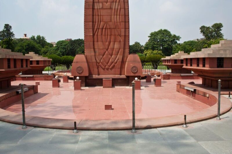 From Delhi: 2 Day Amritsar Golden Temple & Wagah Border Tour - Authentic Experiences That Matter