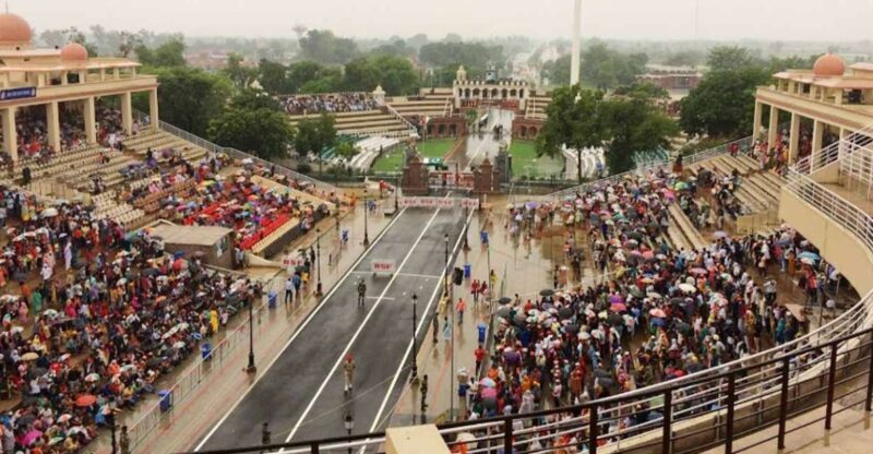 From Delhi: 2-Day Amritsar Golden Temple & Wagah Border Tour - Key Points