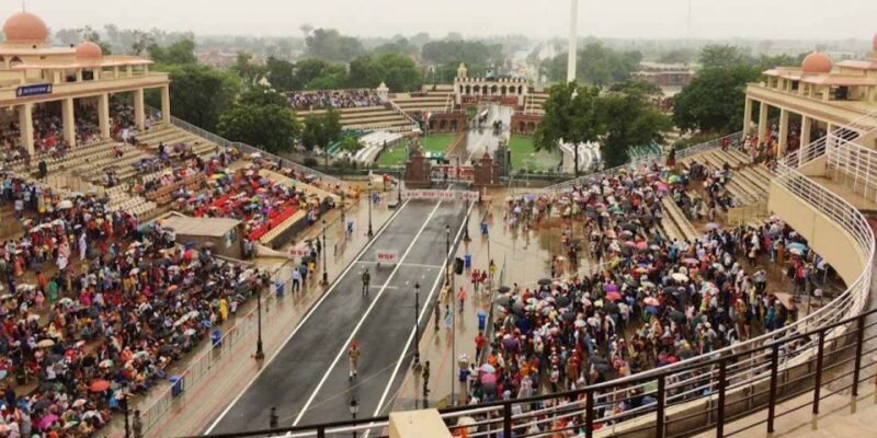 From Delhi: 2-Day Amritsar Golden Temple & Wagah Border Tour - An In-Depth Look at the Tour Experience