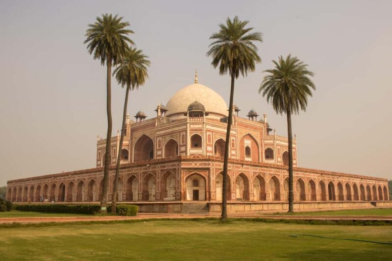From Delhi: 3-Day Golden Triangle TourDelhi, Agra & Jaipur - Journeying to Jaipur: The Pink City