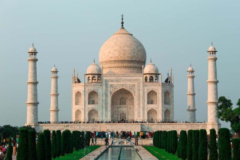 From Delhi: Agra Private Day Trip by Superfast Train - Exploring the Agra Day Trip by Superfast Train from Delhi