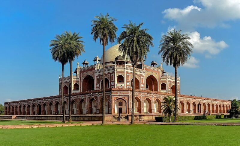 From Delhi Airport: Guided Layover Delhi City Tour - Authentic Experiences and Genuine Impressions