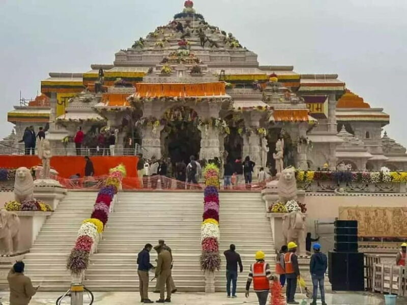 From Delhi: Ayodhya 2-Day Tour with Roundtrip Flight - What to Expect on This Tour
