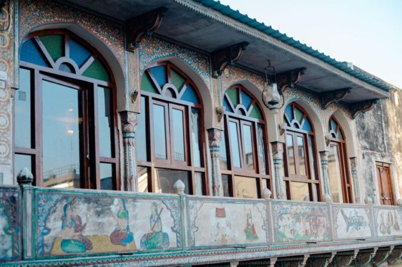 From Delhi: Overnight Guided Tour of Mandawa by Car - The Practical Side: Transportation, Cost, and Comfort