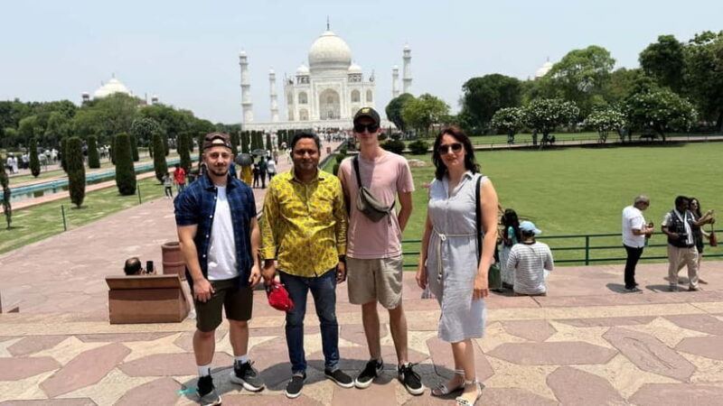 From Delhi: Private Agra & Taj Mahal Tour with 5 * Lunch - The Experience: A Closer Look at the Tour