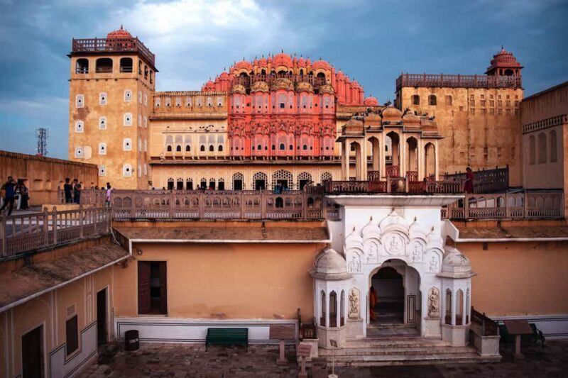 From Delhi: Private Jaipur 2-Day Tour with Accommodation - Is This Tour For You?