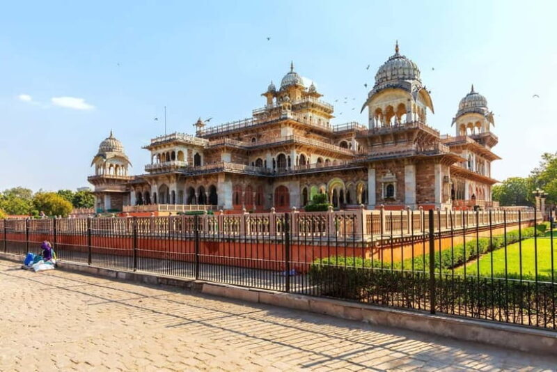 From Delhi: Private Jaipur Day Trip with Driver & Guide - Optional Lunch and Flexibility