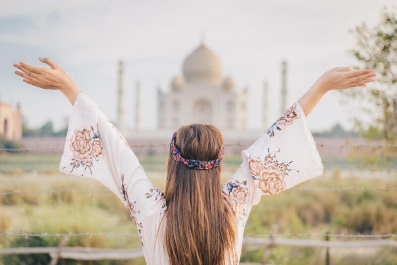 From Delhi: Private Layover Taj Mahal Day Tour By Car - Delighting in Mughal Heritage at Agra Fort
