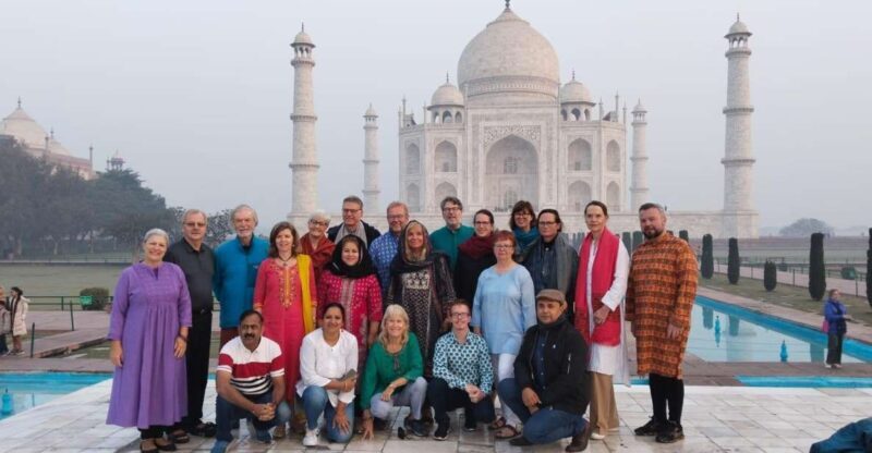 From Delhi: Private Layover Taj Mahal Day Tour By Car - The Luxurious Meal at a 5-Star Hotel