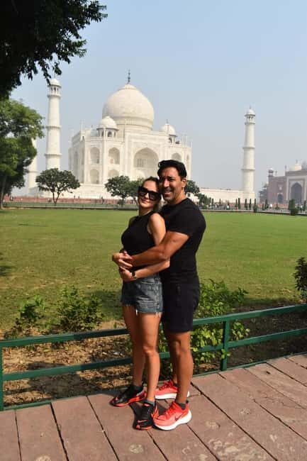 From Delhi: Private Taj Mahal & Agra Day Tour with Transfers - A Detailed Look at the Tour Experience