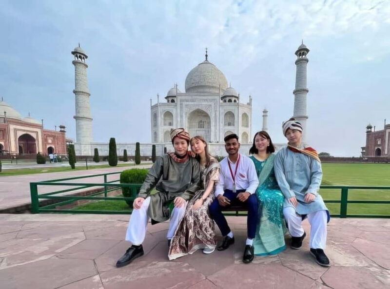 From Delhi: Private Taj Mahal, Agra Fort & Baby Taj Day Trip - Returning to Delhi: Relaxed and Reflective