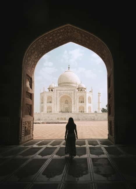 From Delhi: Private Taj Mahal & Agra Tour with 5* Lunch - The Itinerary Breakdown: What to Expect