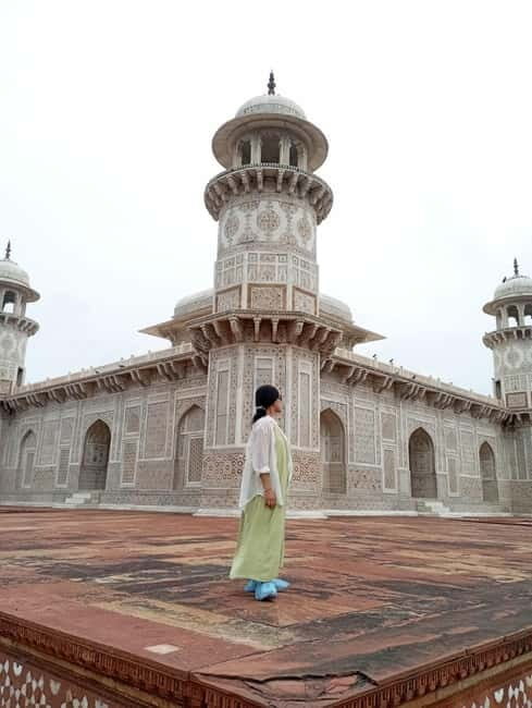 From Delhi -Same Day Agra Tour by Express Train - Transportation and Comfort