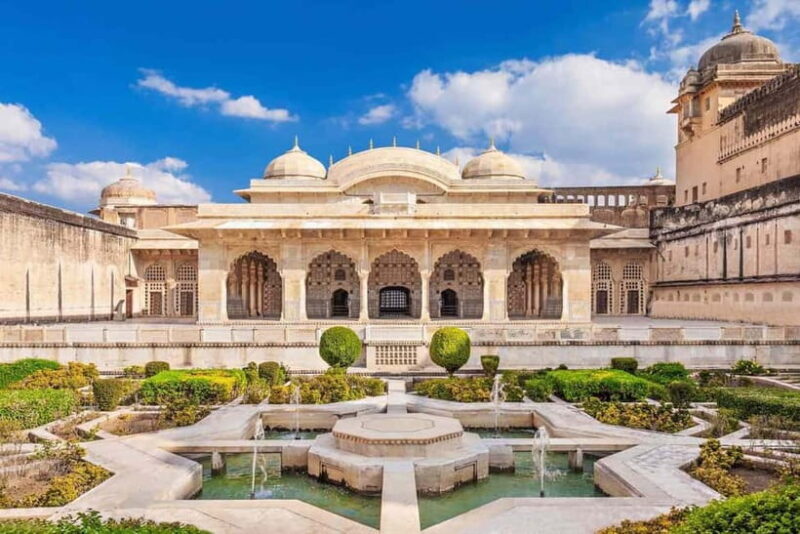 From Delhi: Same Day Jaipur City Tour by Car - All Inclusive - Lunch and Market Strolls