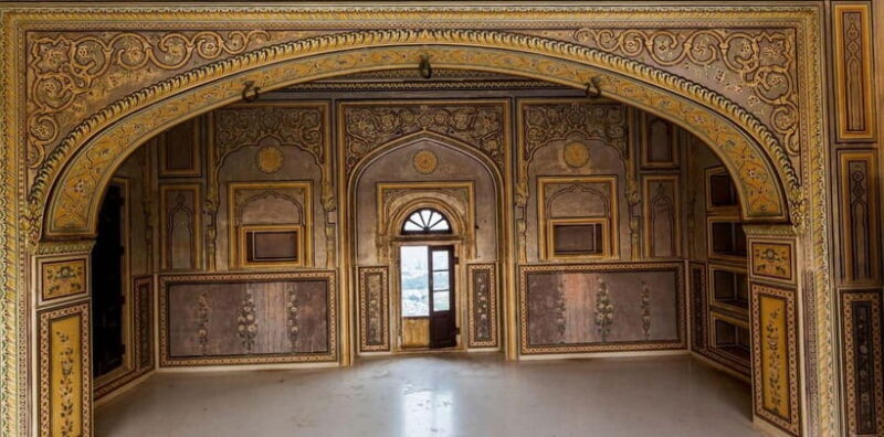 From Delhi: Sunrise Taj Mahal & Full Agra City Amazing Tour - Exploring Agra Fort: Mughal Majesty