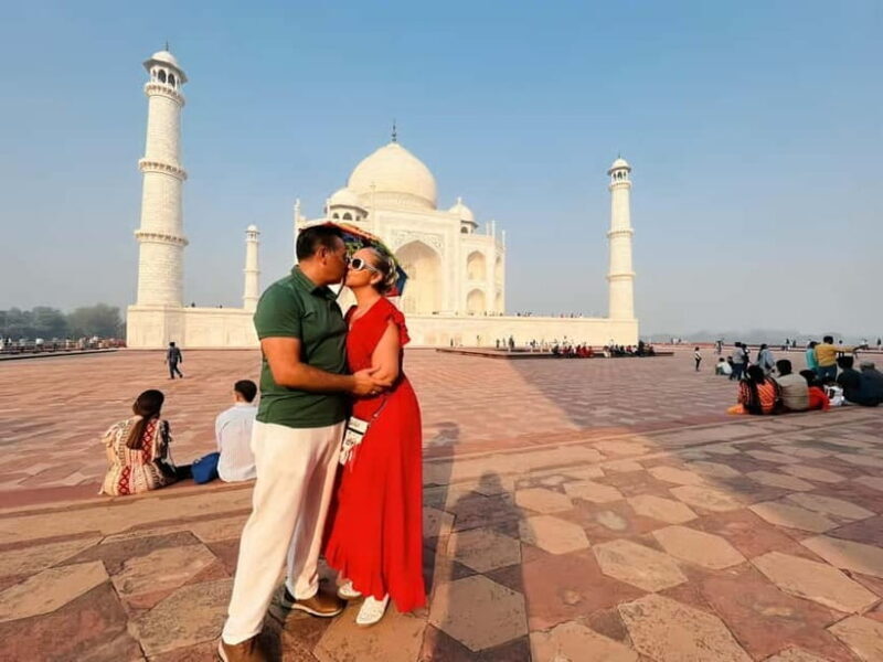 From Delhi: Taj Mahal, Agra Fort & Baby Taj with 5* Lunch - The Return Journey: Relaxed and Reflective