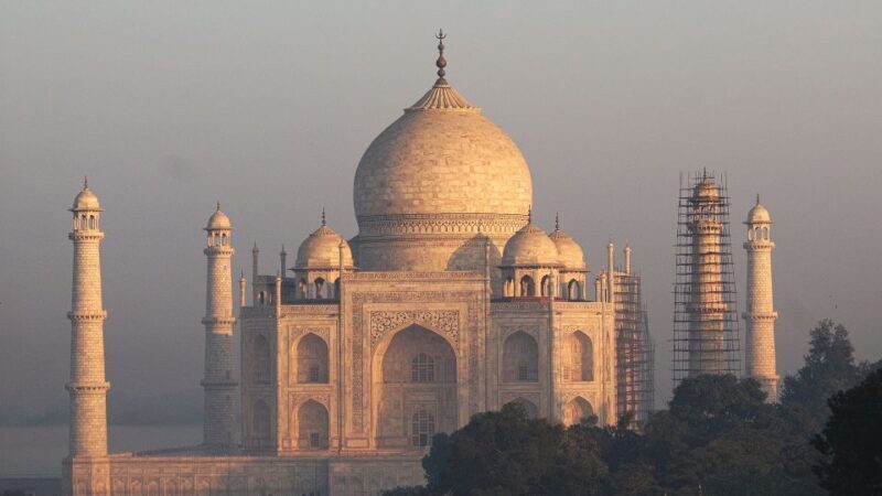 From Delhi: Taj Mahal & Agra Fort Day Trip by Gatimaan Train - The Journey Begins: From Delhi to Agra in Style and Comfort