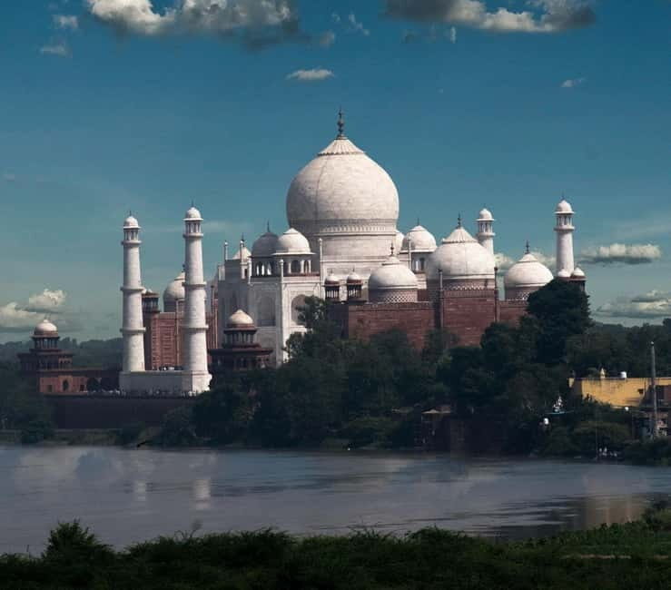 From Delhi: Taj Mahal, Agra & Mathura Tour by Car - Key Points