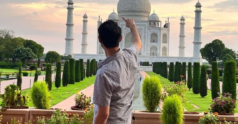 From Delhi : Taj Mahal & Agra Private Day Tour by Car - Exploring Agra Fort