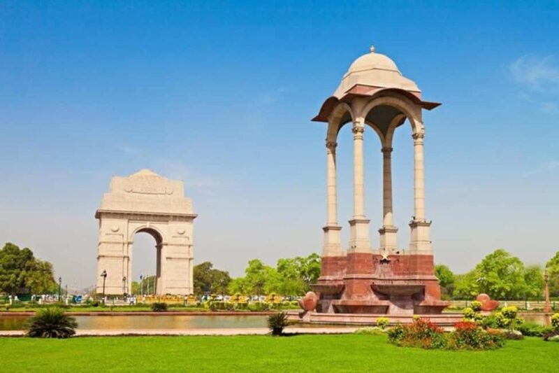 From Delhi: Taj Mahal & Agra Private Day Trip with Transfers - Lunch: A 5-Star Break