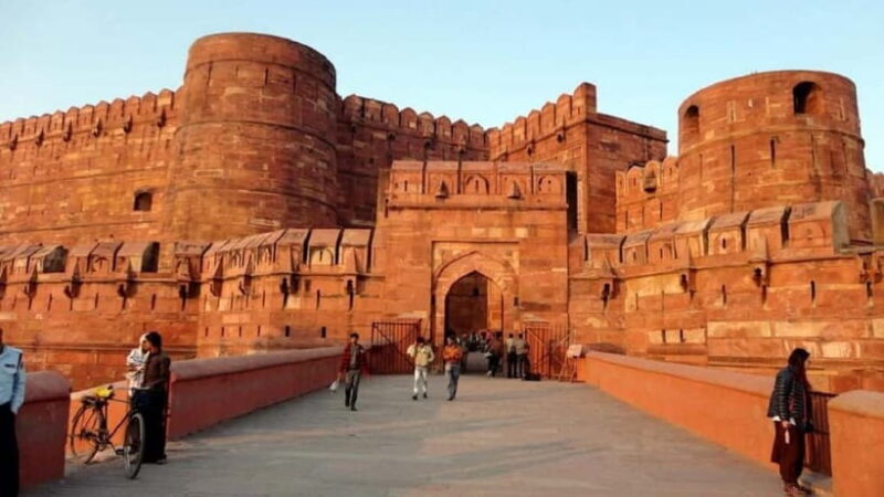 From Delhi: Taj Mahal and Agra City Tour by Express Train - What Makes This Tour Stand Out