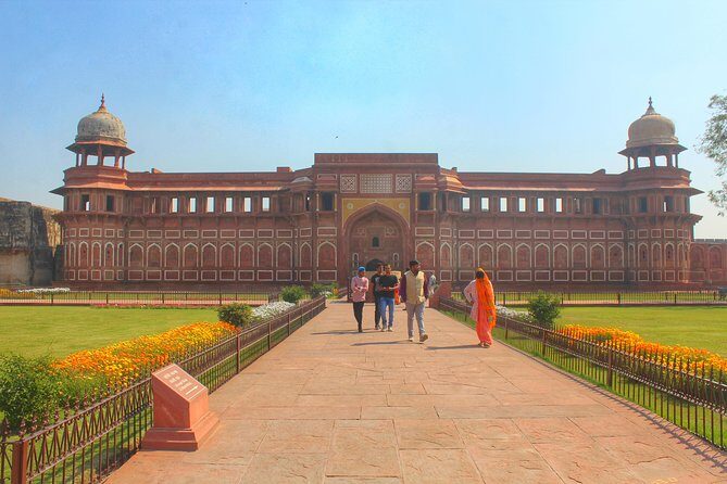 From Delhi Taj Mahal and Agra Fort Private Tour By India's fastest Train - Exploring Agra’s Main Attractions