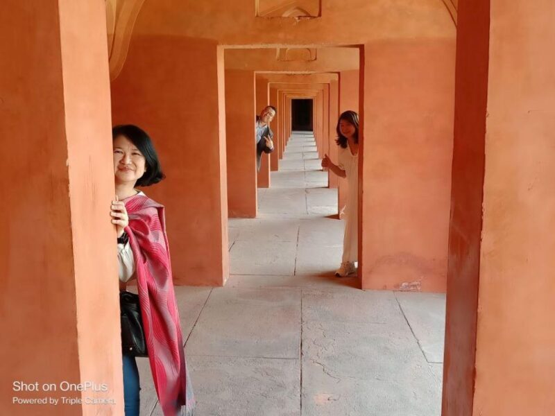 From Delhi: Taj Mahal Day Tour By Fast Train or Private Car - A Closer Look at the Experience