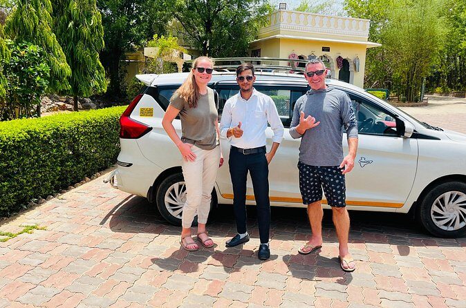 From Delhi: Taj Mahal Sunrise, Baby Taj & Agra Fort Day Tour - Exploring Agra Fort