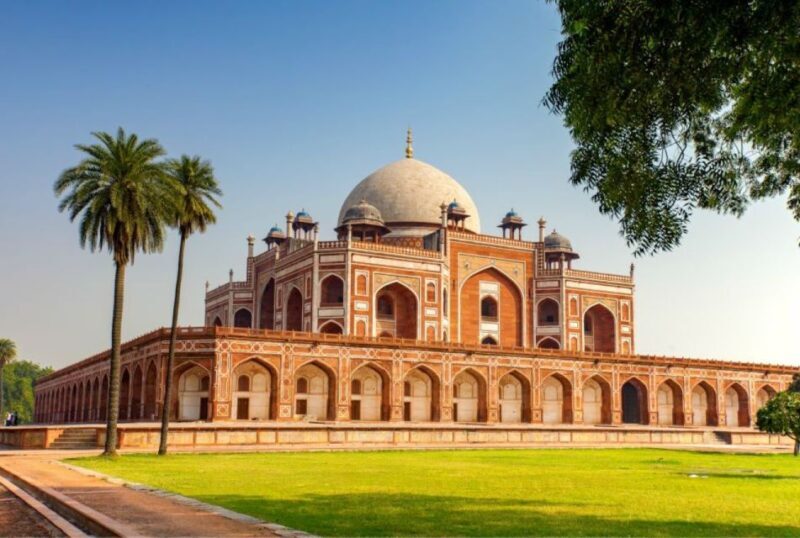 From Delhi:Full day seightseeing of Tajmahal & Agra fort - Return to Delhi