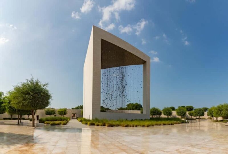 From Dubai: Abu Dhabi City Sightseeing & Sheikh Zayed Mosque - Inside the Experience: What You Can Expect