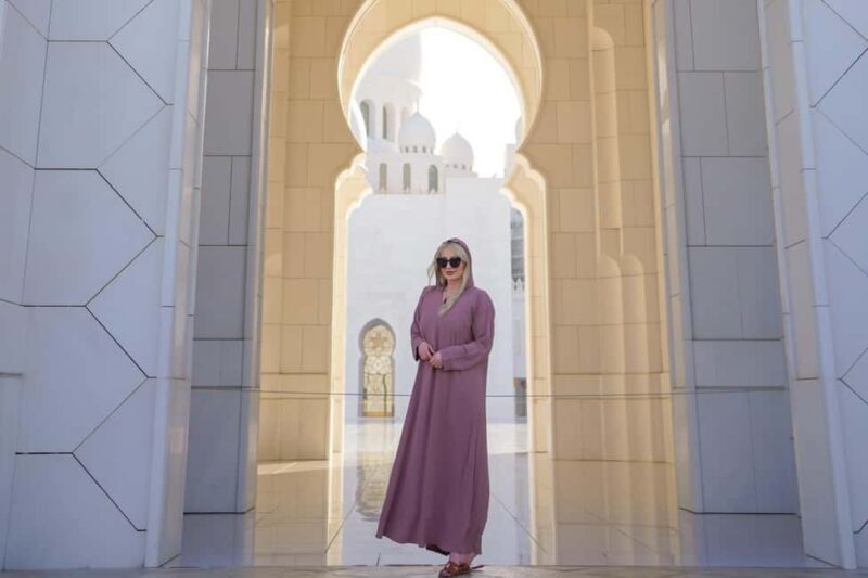 From Dubai: Abu Dhabi City Sightseeing & Sheikh Zayed Mosque - Practical Tips for the Trip