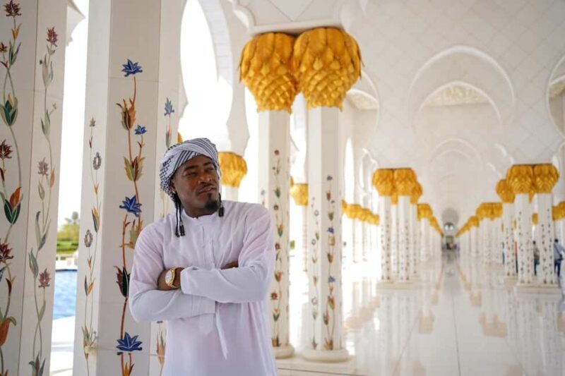 From Dubai: Abu Dhabi City Sightseeing & Sheikh Zayed Mosque - Who Should Book This Tour?