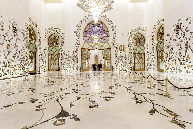 From Dubai: Abu Dhabi City Sightseeing & Sheikh Zayed Mosque - Who Will Love This Tour?