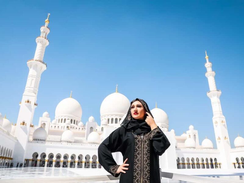 From Dubai: Abu Dhabi Grand Mosque Visit & Theme Park Option - What Makes This Tour Stand Out?