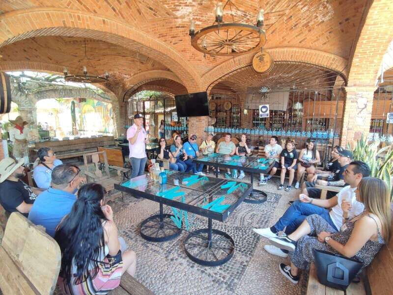 From Guadalajara: Tequila Trail Tour with Tasting - Food and Additional Activities