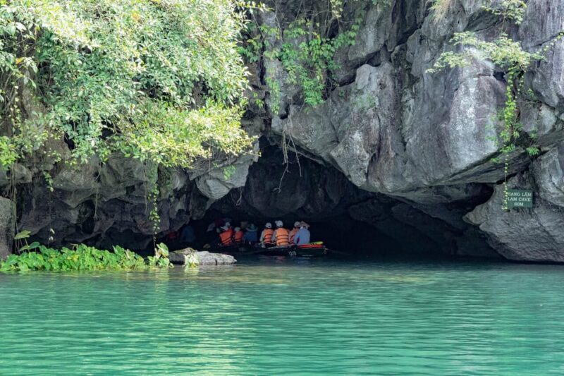 From Ha Noi: Hoa Lu Tam Coc/ Trang An - Exploring Ninh Binh: What to Expect on the Tour