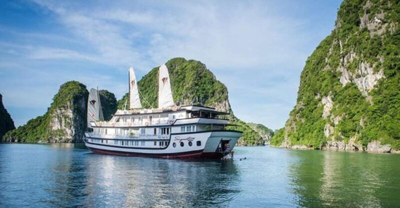 From Hanoi: 2-Day Bai Tu Long Bay Luxury Cruise with Jacuzzi - An Overview of the Experience