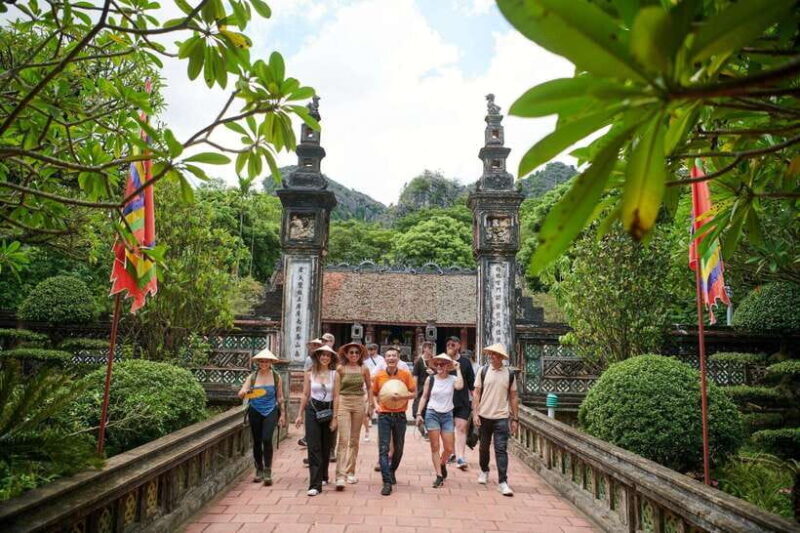 From Hanoi: 4 Day NINH BINH -HA LONG BAY- HA GIANG LOOP tour - Frequently Asked Questions