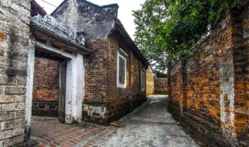 From Hanoi: Duong Lam Ancient Village Private Full-Day Trip - A Journey into Vietnam’s Past and Present