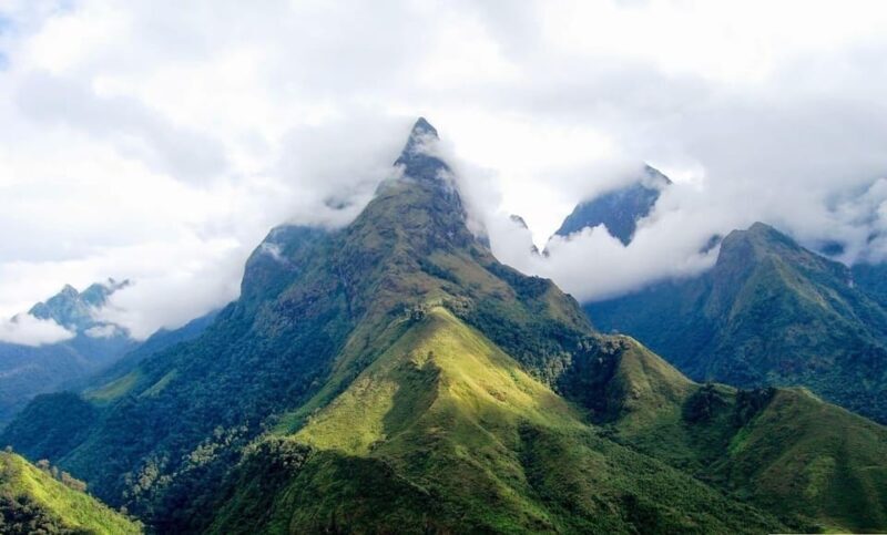 From Hanoi: Explore Sapa & Local Village 3 Days - Transportation and Accommodation: Comfort and Practicality