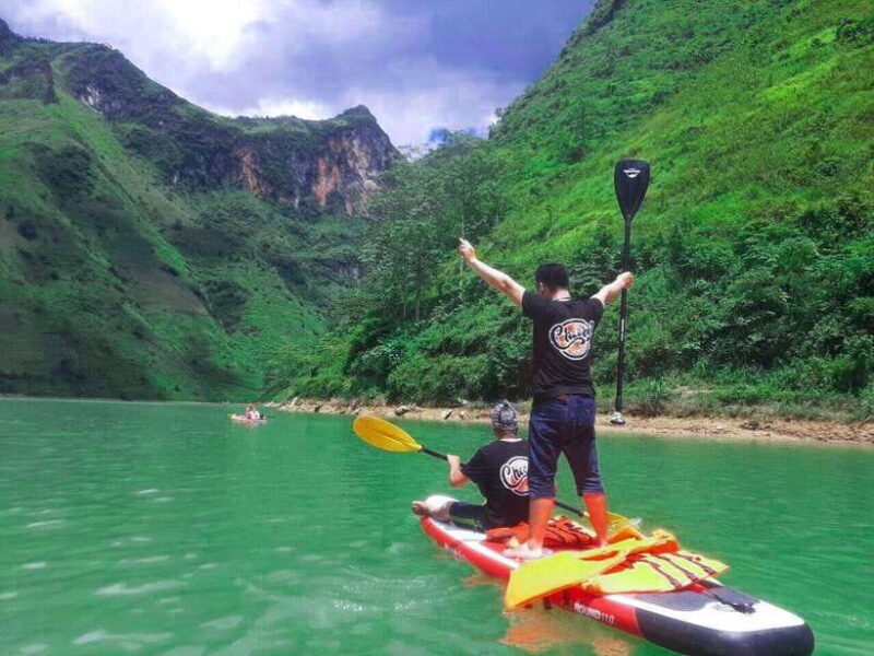 From Hanoi: Ha Giang Loop 3-Day Adventure with Sleeper Bus - Day 2: From Dong Van to Ma Pi Leng Pass and Du Gia Village