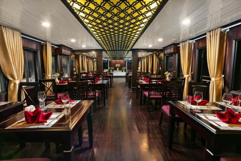 From Hanoi/Ha Long:La Regina 4 star cruise - Bai Tu Long Bay - Key Points