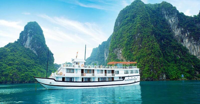 From Hanoi: Halong Explorer 3-Day Deluxe Cruise - Exploring Ha Long Bay’s Natural Beauty