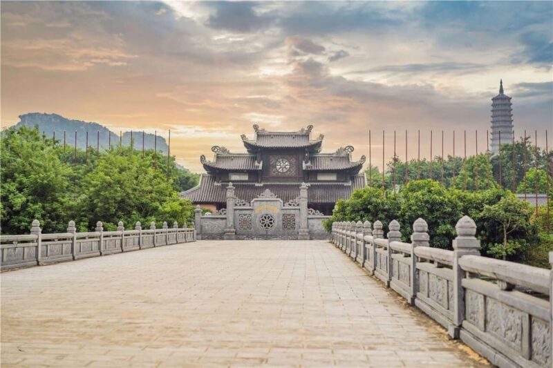 From Hanoi: Hoa Lu or Bai Dinh And Bich Dong And Thung Nham - An In-Depth Look at the Tour: What to Expect from Start to Finish